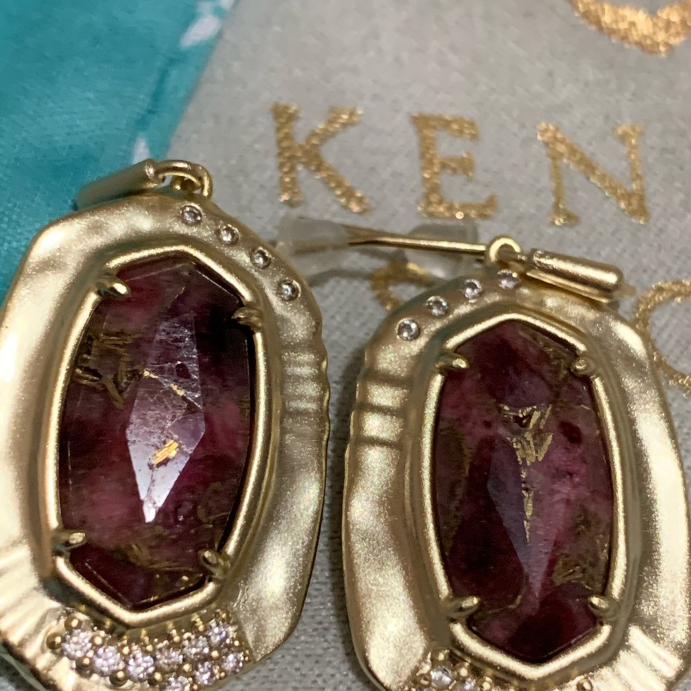 Kendra Scott Maroon Earrings